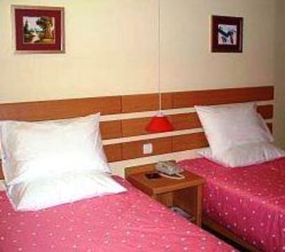 фото отеля Home Inn Yiyang
