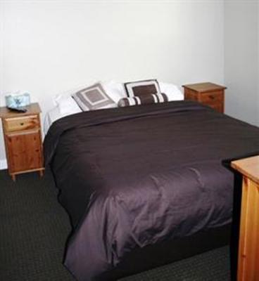 фото отеля Royal Duke Hotel Okotoks