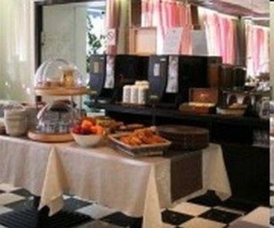 фото отеля Hotel Du Midi Narbonne