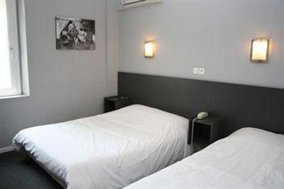 фото отеля Hotel Du Midi Narbonne