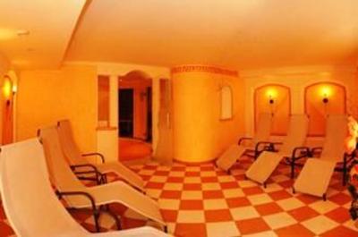 фото отеля Hotel Garni Tannenhof Flachau