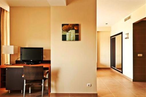 фото отеля Hotel Isdabe