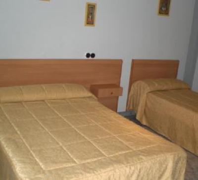 фото отеля Hostal Virginia Favara