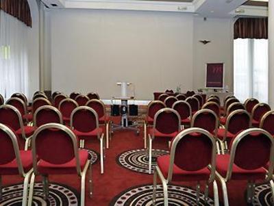 фото отеля Grand Hotel Mercure Chateau Perrache Lyon Centre