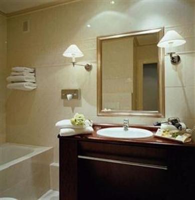 фото отеля Grand Hotel Mercure Chateau Perrache Lyon Centre