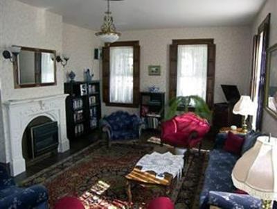 фото отеля The Stonebow Inn Grantsville