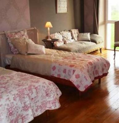 фото отеля Chambres d'hotes Le Domaine de Saturnin