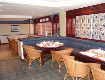 фото отеля Gold Mohur Hotel & Resort