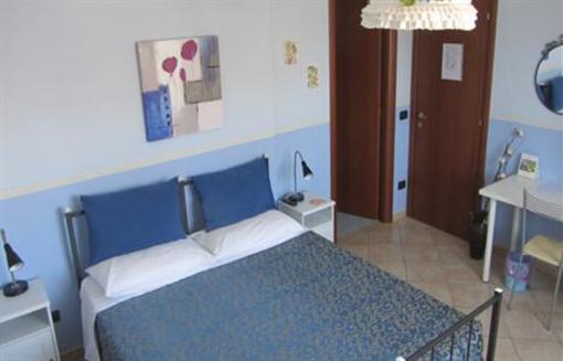фото отеля Flower Inn