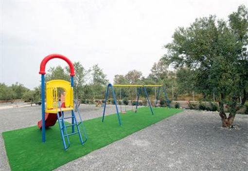 фото отеля Rougas Apartments