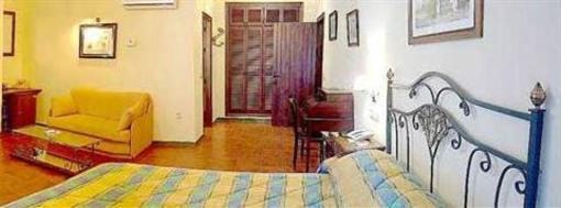 фото отеля Hotel La Yedra
