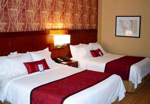 фото отеля Courtyard by Marriott Waldorf