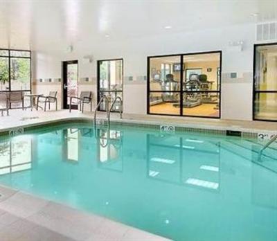 фото отеля Courtyard by Marriott Waldorf