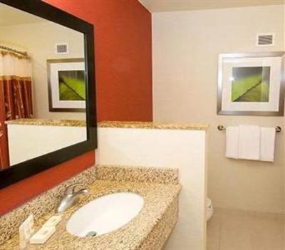 фото отеля Courtyard by Marriott Waldorf