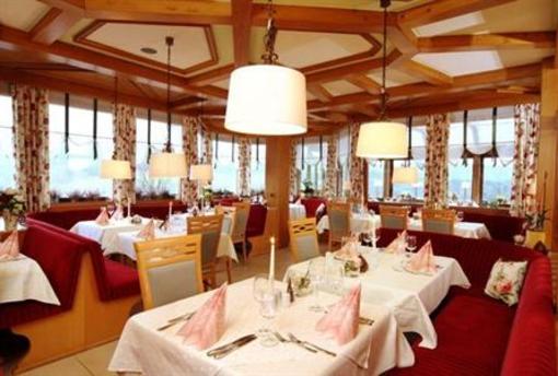 фото отеля Panoramahotel Heimbuchenthal