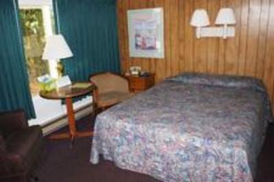 фото отеля Restwood Motel