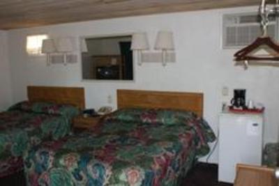 фото отеля Restwood Motel