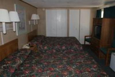фото отеля Restwood Motel
