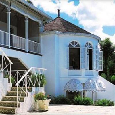 фото отеля Paradise Roundhill Pineapple House-Montego Bay