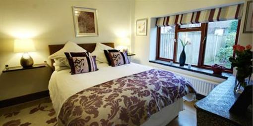 фото отеля The Courtyard Helsby