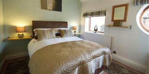 фото отеля The Courtyard Helsby