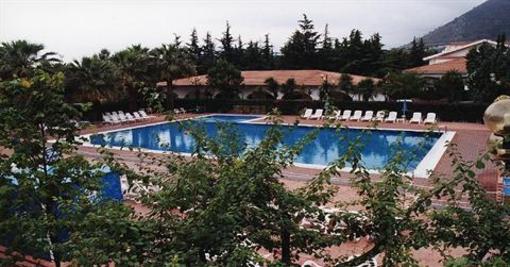 фото отеля Residence Villaggio Turistico La Mantinera