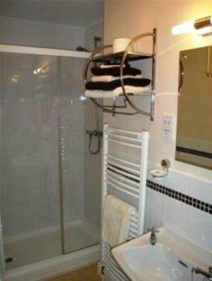 фото отеля Saffrons Guest House