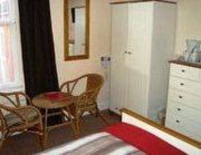 фото отеля Saffrons Guest House