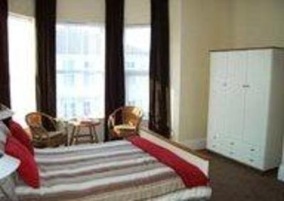 фото отеля Saffrons Guest House
