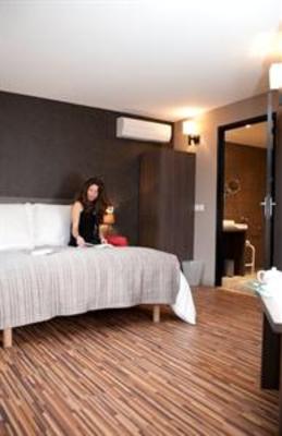 фото отеля BHB Hotel Bagnols-sur-Ceze