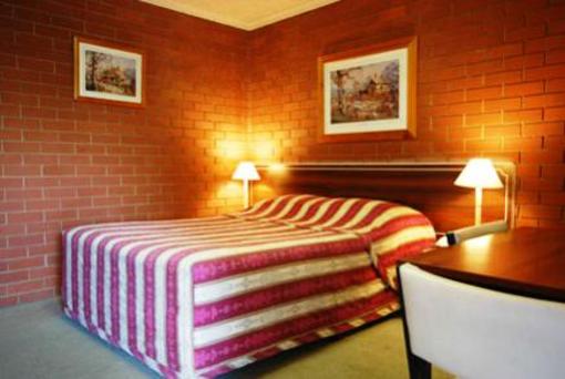 фото отеля The Junction Motor Inn
