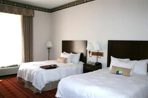 фото отеля Hampton Inn Newberry Opera House