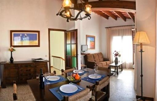 фото отеля Villas Piscis Torroella de Montgri