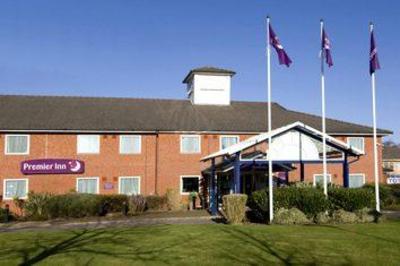 фото отеля Premier Inn Pontypool