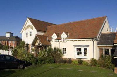 фото отеля Premier Inn Pontypool