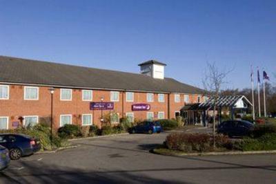фото отеля Premier Inn Pontypool