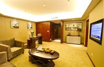 фото отеля Three Gorges Dongshan Hotel