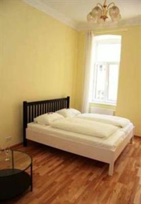 фото отеля Livingston Apartment