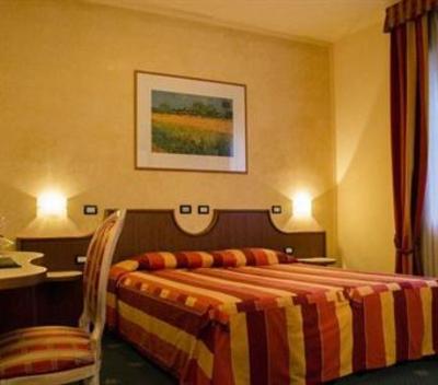 фото отеля Hotel Guerro