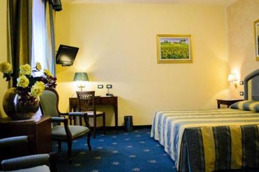 фото отеля Hotel Guerro