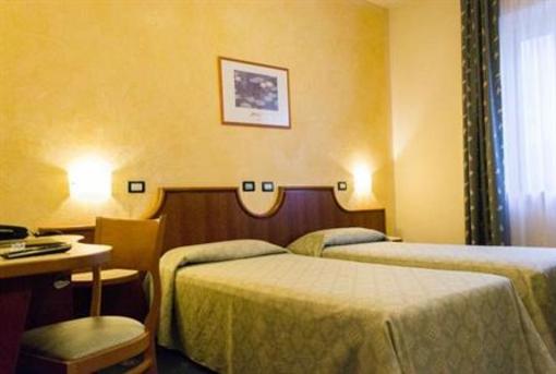фото отеля Hotel Guerro