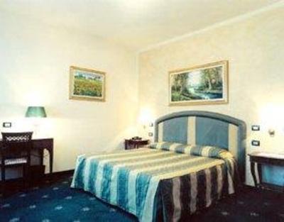 фото отеля Hotel Guerro
