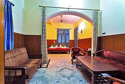 фото отеля Relax Inn Nainital