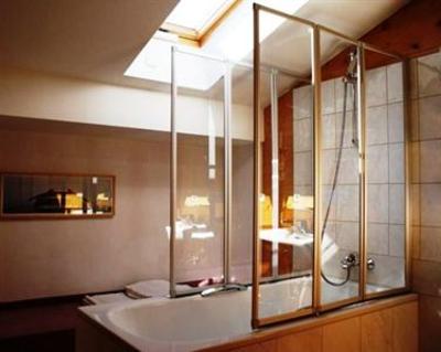 фото отеля Hotel Zur Post Kreuth