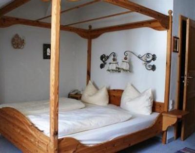 фото отеля Hotel Zur Post Kreuth
