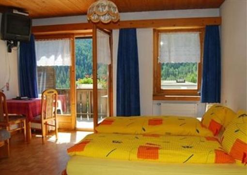 фото отеля Hotel Collina Scuol