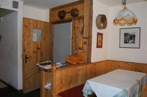 фото отеля Hotel Collina Scuol