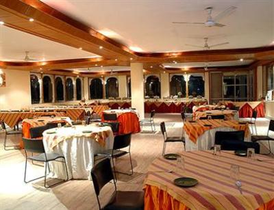 фото отеля Jaisamand Island Resort
