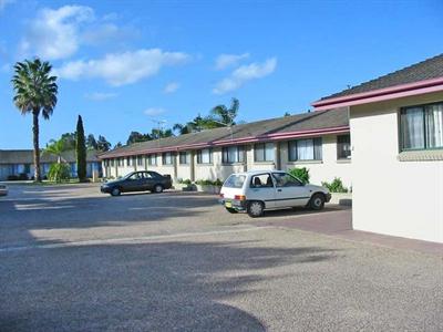 фото отеля Hanging Rock Family Motel Batemans Bay