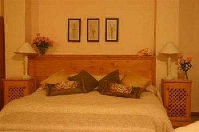 фото отеля Cosmos Cuisine Guesthouse Addo